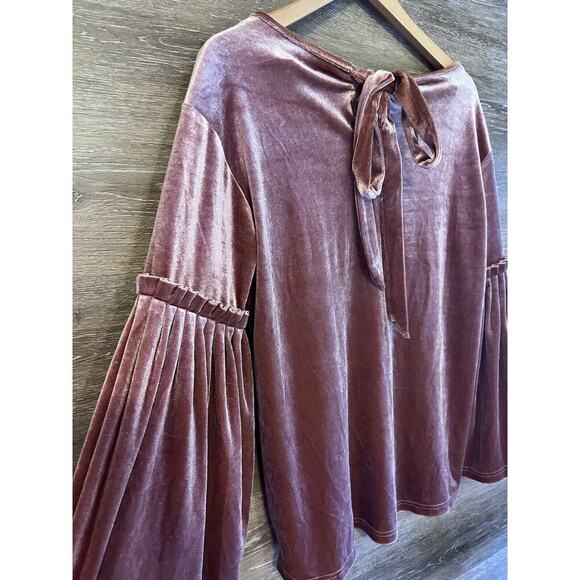 See And Be Seen Pink Shirt Velour Shimmer Flare Sleeves Tie On Back Holidays Sm - Picture 11 of 11